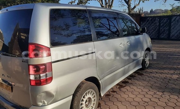 Tenga Tsaru Toyota Noah Sirivha Mota in Harare in Harare
