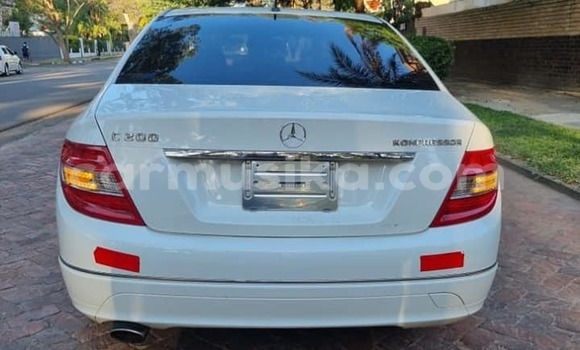 Buy Used Mercedes-Benz C-Classe White Car in Harare in Harare Buy Used Mercedes-Benz C-Classe White Car in Harare in Harare
