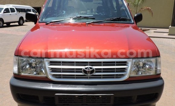 Tenga Tsaru Toyota Comfort Tsvuku Mota in Beitbridge in Matabeleland South Tenga Tsaru Toyota Comfort Tsvuku Mota in Beitbridge in Matabeleland South