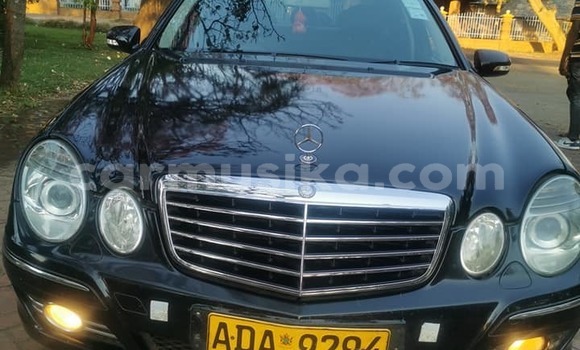 Buy Used Mercedes-Benz E-Classe Black Car in Harare in Harare Buy Used Mercedes-Benz E-Classe Black Car in Harare in Harare