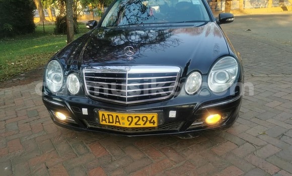 Buy Used Mercedes-Benz E-Classe Black Car in Harare in Harare Buy Used Mercedes-Benz E-Classe Black Car in Harare in Harare