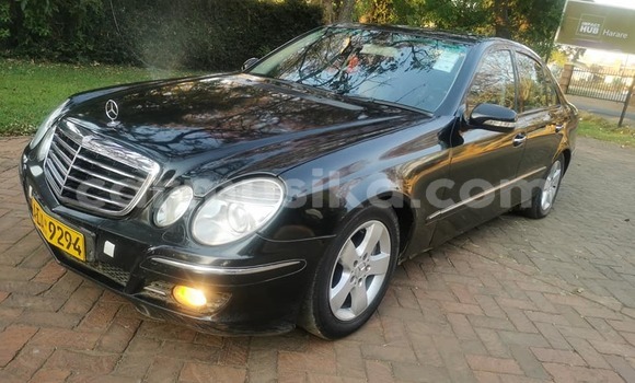 Buy Used Mercedes-Benz E-Classe Black Car in Harare in Harare Buy Used Mercedes-Benz E-Classe Black Car in Harare in Harare