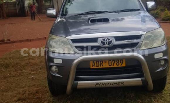 Buy Used Toyota Fortuner Blue Car in Harare in Harare Buy Used Toyota Fortuner Blue Car in Harare in Harare