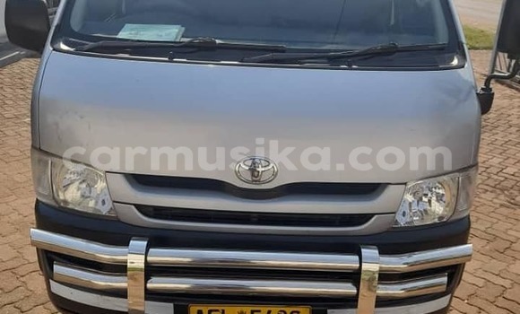 Buy Used Toyota Hiace Silver Car in Harare in Harare Buy Used Toyota Hiace Silver Car in Harare in Harare