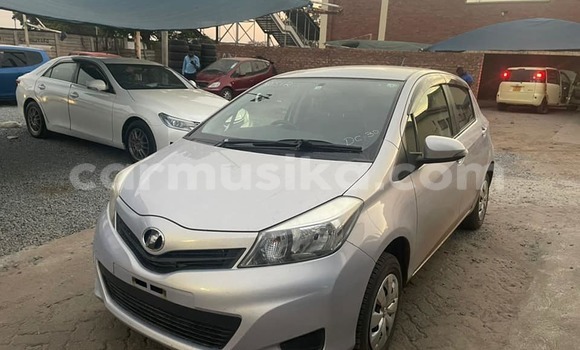 Acheter Occasion Voiture Toyota Vitz Gris à Harare, Harare Acheter Occasion Voiture Toyota Vitz Gris à Harare, Harare