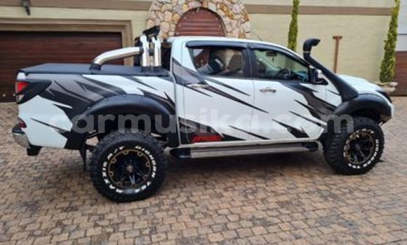 Acheter Occasion Voiture Mazda BT-50 Autre à Beitbridge, Matabeleland South Acheter Occasion Voiture Mazda BT-50 Autre à Beitbridge, Matabeleland South