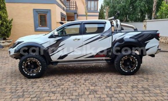 Acheter Occasion Voiture Mazda BT-50 Autre à Beitbridge, Matabeleland South Acheter Occasion Voiture Mazda BT-50 Autre à Beitbridge, Matabeleland South