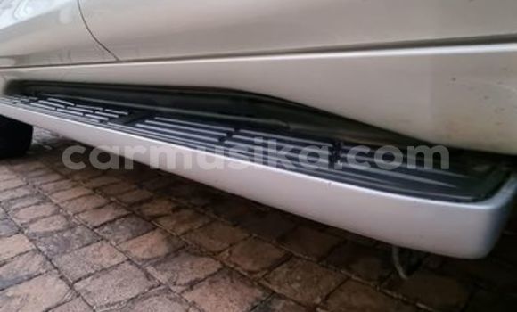 Tenga Tsaru Toyota Prado Chena Mota in Beitbridge in Matabeleland South Tenga Tsaru Toyota Prado Chena Mota in Beitbridge in Matabeleland South