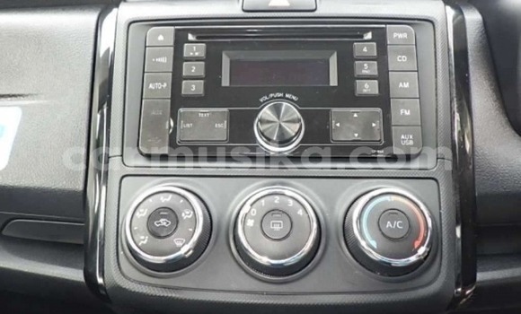 Nunua Ilio tumika Toyota Corolla Fedha Gari ndani ya Beitbridge nchini Matabeleland Kusini Nunua Ilio tumika Toyota Corolla Fedha Gari ndani ya Beitbridge nchini Matabeleland Kusini