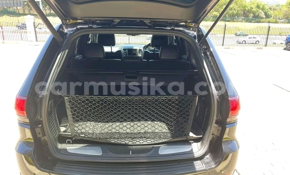 Acheter Occasion Voiture Jeep Cherokee Noir à Beitbridge, Matabeleland South Acheter Occasion Voiture Jeep Cherokee Noir à Beitbridge, Matabeleland South