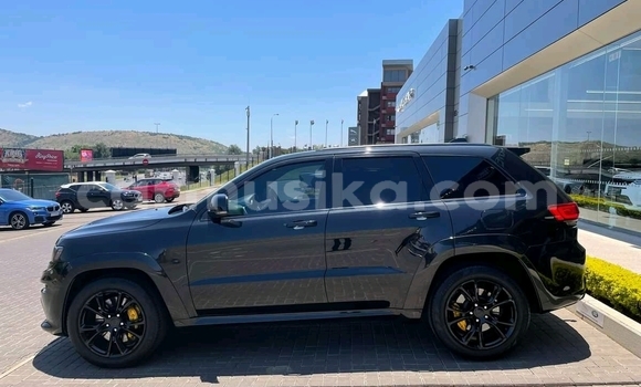 Acheter Occasion Voiture Jeep Cherokee Noir à Beitbridge, Matabeleland South Acheter Occasion Voiture Jeep Cherokee Noir à Beitbridge, Matabeleland South