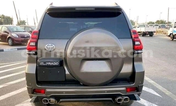 Acheter Occasion Voiture Toyota Land Cruiser Prado Marron à Borrowdale, Harare Acheter Occasion Voiture Toyota Land Cruiser Prado Marron à Borrowdale, Harare