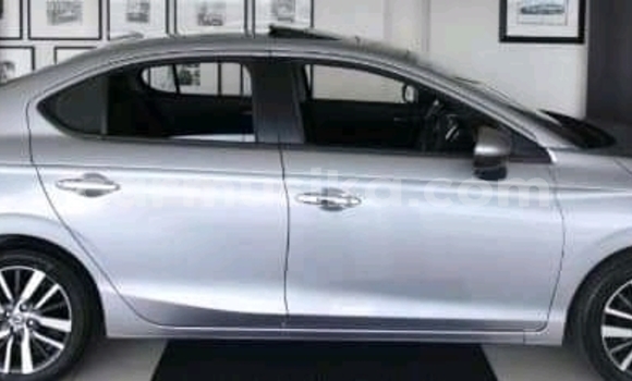 Acheter Occasion Voiture Honda Ballade Gris à Beitbridge, Matabeleland South Acheter Occasion Voiture Honda Ballade Gris à Beitbridge, Matabeleland South