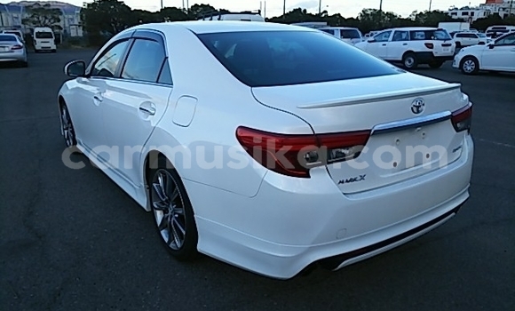 Nunua Ilio tumika Toyota Mark X Nyeupe Gari ndani ya Beitbridge nchini Matabeleland Kusini Nunua Ilio tumika Toyota Mark X Nyeupe Gari ndani ya Beitbridge nchini Matabeleland Kusini