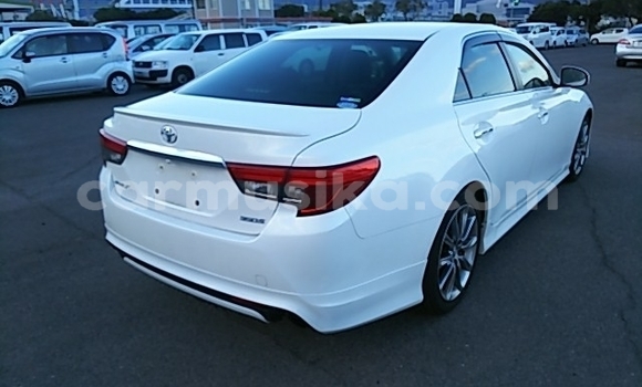 Nunua Ilio tumika Toyota Mark X Nyeupe Gari ndani ya Beitbridge nchini Matabeleland Kusini Nunua Ilio tumika Toyota Mark X Nyeupe Gari ndani ya Beitbridge nchini Matabeleland Kusini