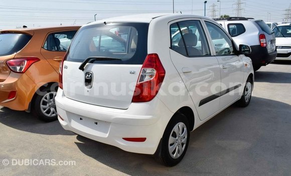Acheter Import Voiture Hyundai i10 Blanc à Import - Dubai, Harare Acheter Import Voiture Hyundai i10 Blanc à Import - Dubai, Harare