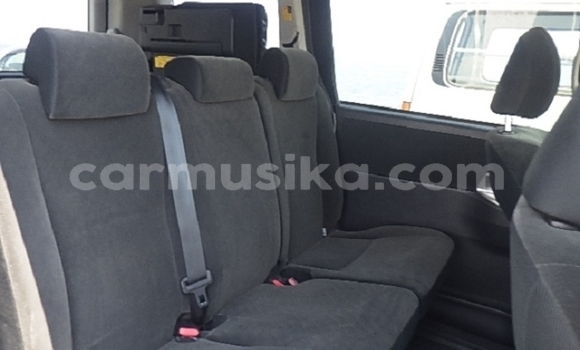 Buy Used Toyota Noah White Car in Beitbridge in Matabeleland South Buy Used Toyota Noah White Car in Beitbridge in Matabeleland South