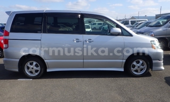 Buy Used Toyota Noah Silver Car in Beitbridge in Matabeleland South Buy Used Toyota Noah Silver Car in Beitbridge in Matabeleland South