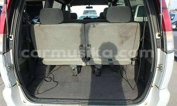 Acheter Occasion Voiture Toyota Noah Blanc à Beitbridge, Matabeleland South Acheter Occasion Voiture Toyota Noah Blanc à Beitbridge, Matabeleland South