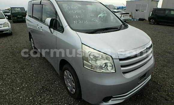 Tenga Tsaru Toyota Noah Zvimwe Mota in Beitbridge in Matabeleland South Tenga Tsaru Toyota Noah Zvimwe Mota in Beitbridge in Matabeleland South