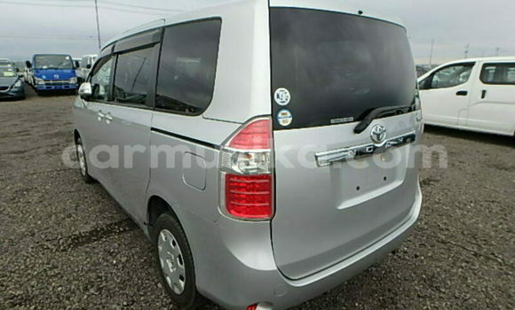 Acheter Occasion Voiture Toyota Noah Autre à Beitbridge, Matabeleland South Acheter Occasion Voiture Toyota Noah Autre à Beitbridge, Matabeleland South