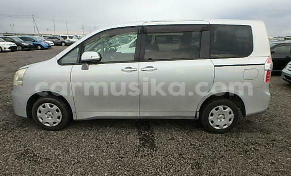 Acheter Occasion Voiture Toyota Noah Autre à Beitbridge, Matabeleland South Acheter Occasion Voiture Toyota Noah Autre à Beitbridge, Matabeleland South