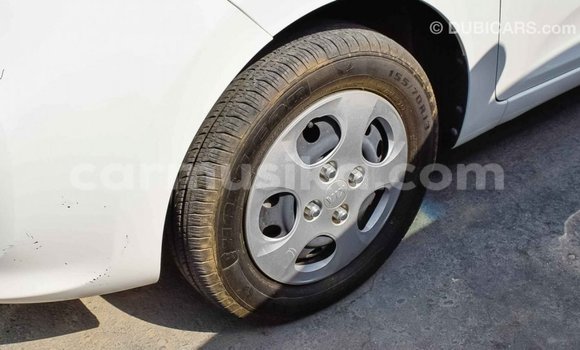 Acheter Import Voiture Kia Picanto Blanc à Import - Dubai, Harare Acheter Import Voiture Kia Picanto Blanc à Import - Dubai, Harare