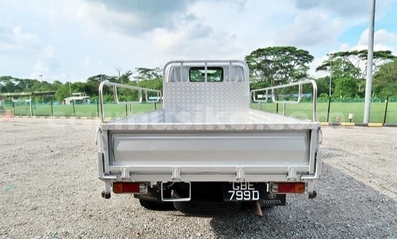 Buy Used Toyota Dyna Silver Truck in Beitbridge in Matabeleland South Buy Used Toyota Dyna Silver Truck in Beitbridge in Matabeleland South