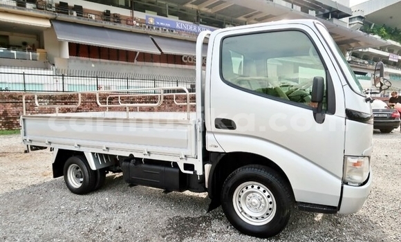Buy Used Toyota Dyna Silver Truck in Beitbridge in Matabeleland South Buy Used Toyota Dyna Silver Truck in Beitbridge in Matabeleland South