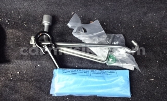 Tenga Tsaru Toyota Noah Zvimwe Mota in Beitbridge in Matabeleland South Tenga Tsaru Toyota Noah Zvimwe Mota in Beitbridge in Matabeleland South