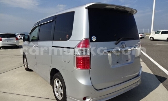 Tenga Tsaru Toyota Noah Zvimwe Mota in Beitbridge in Matabeleland South Tenga Tsaru Toyota Noah Zvimwe Mota in Beitbridge in Matabeleland South