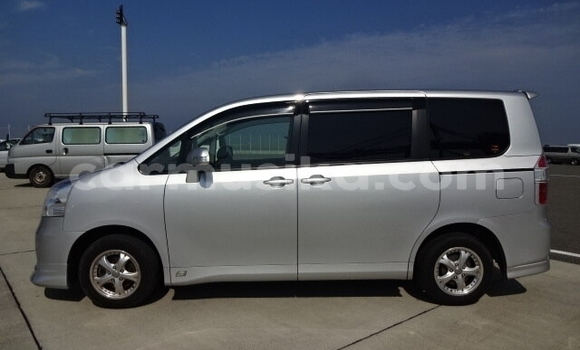 Tenga Tsaru Toyota Noah Zvimwe Mota in Beitbridge in Matabeleland South Tenga Tsaru Toyota Noah Zvimwe Mota in Beitbridge in Matabeleland South