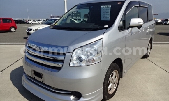Tenga Tsaru Toyota Noah Zvimwe Mota in Beitbridge in Matabeleland South Tenga Tsaru Toyota Noah Zvimwe Mota in Beitbridge in Matabeleland South