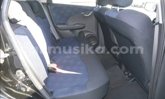 Buy Used Honda Fit Black Car in Beitbridge in Matabeleland South Buy Used Honda Fit Black Car in Beitbridge in Matabeleland South