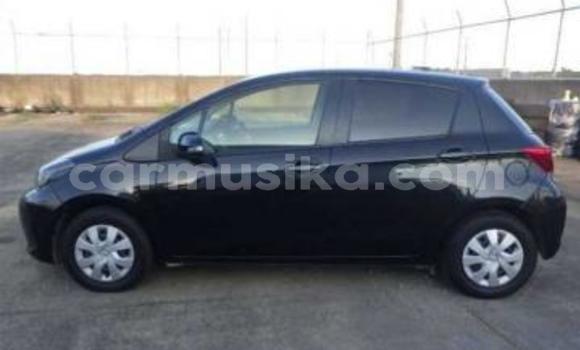 Nunua Ilio tumika Toyota Vitz Nyeusi Gari ndani ya Beitbridge nchini Matabeleland Kusini Nunua Ilio tumika Toyota Vitz Nyeusi Gari ndani ya Beitbridge nchini Matabeleland Kusini