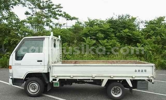 Buy Used Toyota Dyna Other Truck in Beitbridge in Matabeleland South Buy Used Toyota Dyna Other Truck in Beitbridge in Matabeleland South