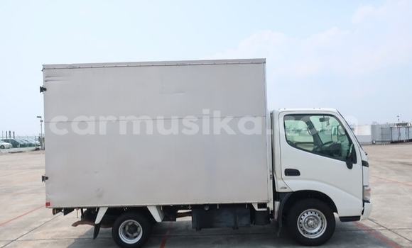 Buy Used Toyota Dyna Other Truck in Beitbridge in Matabeleland South Buy Used Toyota Dyna Other Truck in Beitbridge in Matabeleland South