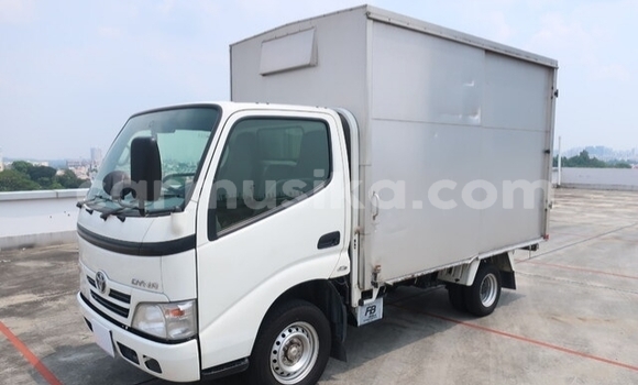 Buy Used Toyota Dyna Other Truck in Beitbridge in Matabeleland South Buy Used Toyota Dyna Other Truck in Beitbridge in Matabeleland South