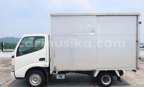 Buy Used Toyota Dyna Other Truck in Beitbridge in Matabeleland South Buy Used Toyota Dyna Other Truck in Beitbridge in Matabeleland South