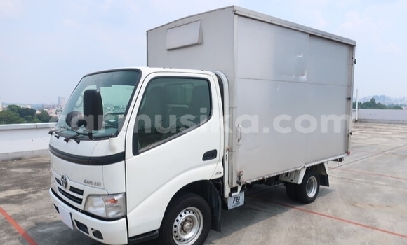 Buy Used Toyota Dyna Other Truck in Beitbridge in Matabeleland South Buy Used Toyota Dyna Other Truck in Beitbridge in Matabeleland South