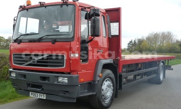 Buy Used Volvo F4 Red Truck in Beitbridge in Matabeleland South Buy Used Volvo F4 Red Truck in Beitbridge in Matabeleland South
