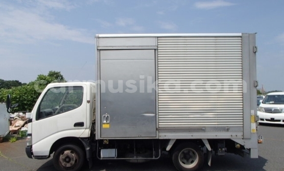 Tenga Tsaru Toyota Dyna Zvimwe Rori in Beitbridge in Matabeleland South Tenga Tsaru Toyota Dyna Zvimwe Rori in Beitbridge in Matabeleland South