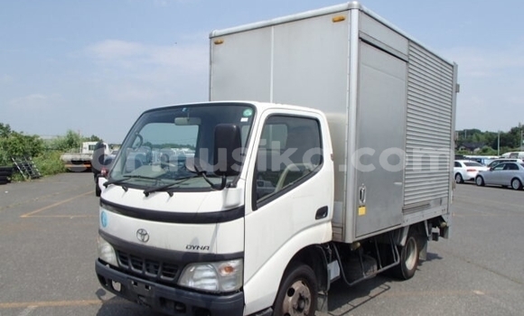 Tenga Tsaru Toyota Dyna Zvimwe Rori in Beitbridge in Matabeleland South Tenga Tsaru Toyota Dyna Zvimwe Rori in Beitbridge in Matabeleland South