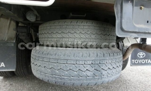 Buy Used Toyota Dyna White Truck in Beitbridge in Matabeleland South Buy Used Toyota Dyna White Truck in Beitbridge in Matabeleland South