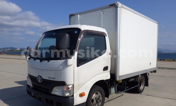 Nunua Ilio tumika Toyota Dyna Nyingine Lori ndani ya Beitbridge nchini Matabeleland Kusini