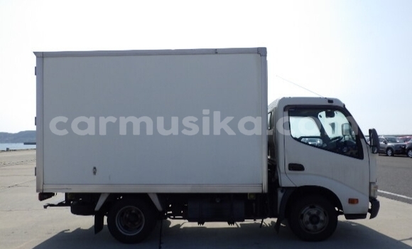 Buy Used Toyota Dyna Other Truck in Beitbridge in Matabeleland South Buy Used Toyota Dyna Other Truck in Beitbridge in Matabeleland South