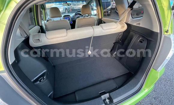 Acheter Occasion Voiture Honda Fit Vert à Beitbridge, Matabeleland South Acheter Occasion Voiture Honda Fit Vert à Beitbridge, Matabeleland South