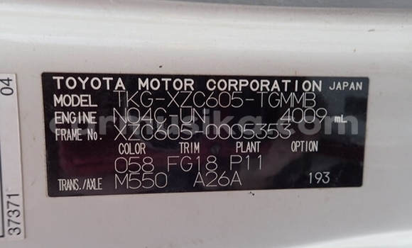 Tenga Tsaru Toyota Dyna Sirivha Rori in Beitbridge in Matabeleland South Tenga Tsaru Toyota Dyna Sirivha Rori in Beitbridge in Matabeleland South