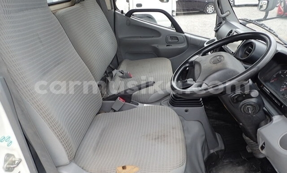 Tenga Tsaru Toyota Dyna Sirivha Rori in Beitbridge in Matabeleland South Tenga Tsaru Toyota Dyna Sirivha Rori in Beitbridge in Matabeleland South