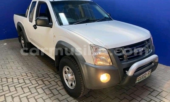 Acheter Occasion Voiture Isuzu KB Blanc à Beitbridge, Matabeleland South Acheter Occasion Voiture Isuzu KB Blanc à Beitbridge, Matabeleland South